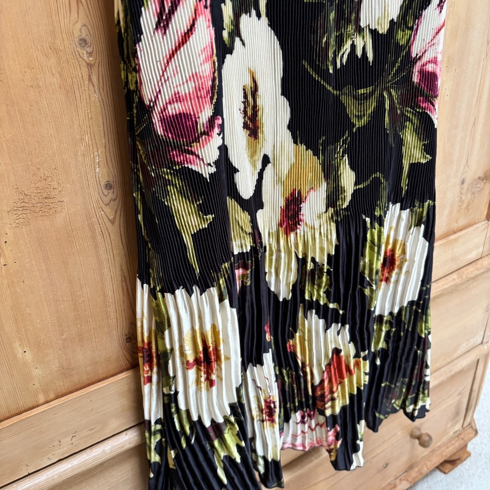 Abercrombie & Fitch Floral Black Midi Dress - Picture 11 of 16